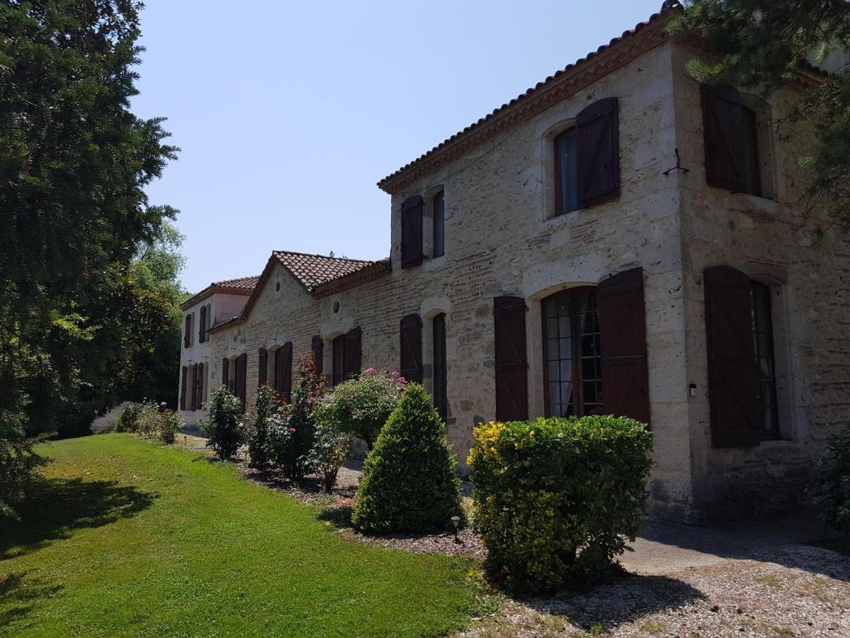 Domaine De Baise Bed and Breakfast Feugarolles Exteriör bild