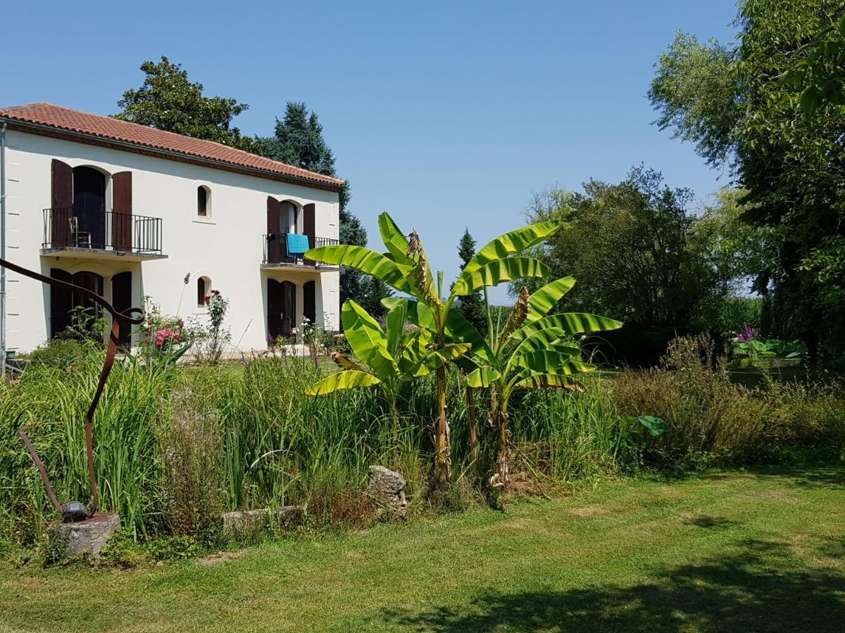 Domaine De Baise Bed and Breakfast Feugarolles Exteriör bild